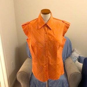 Bay Studio sleeveless blouse Large